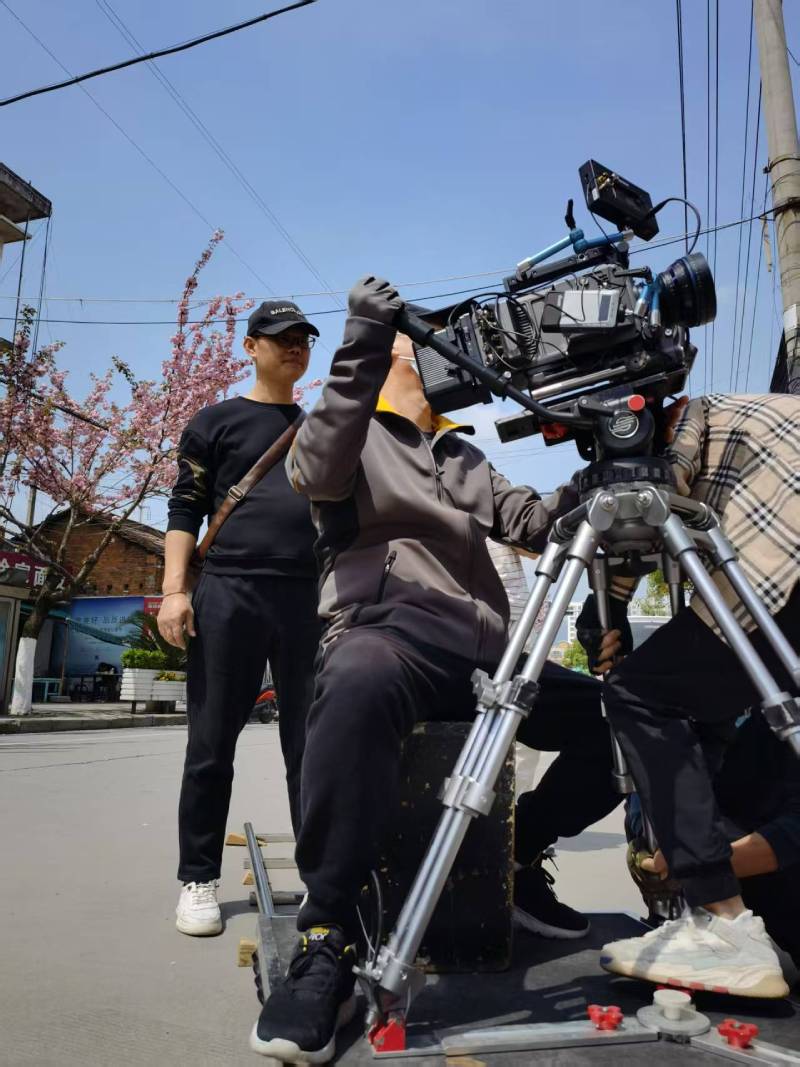 晋源区广告片拍摄：快消品牌爆款之选，网感内容适配社媒传播！